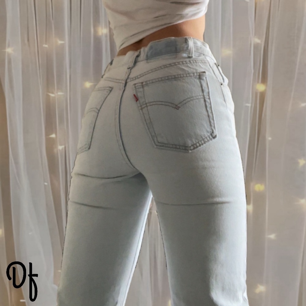Vintage 90s 501 Levi’s Light Blue 5 Button Women's Straight Leg Size 25 Waist